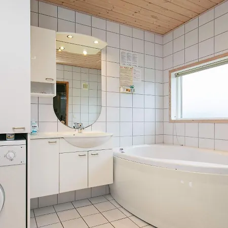 Secluded Holiday In Ringk Bing With Terrace Hébergement de vacances Ringkøbing