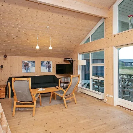 Secluded Holiday In Ringk Bing With Terrace Hébergement de vacances *